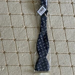 Kiel James Patrick Maritime Bowtie navy